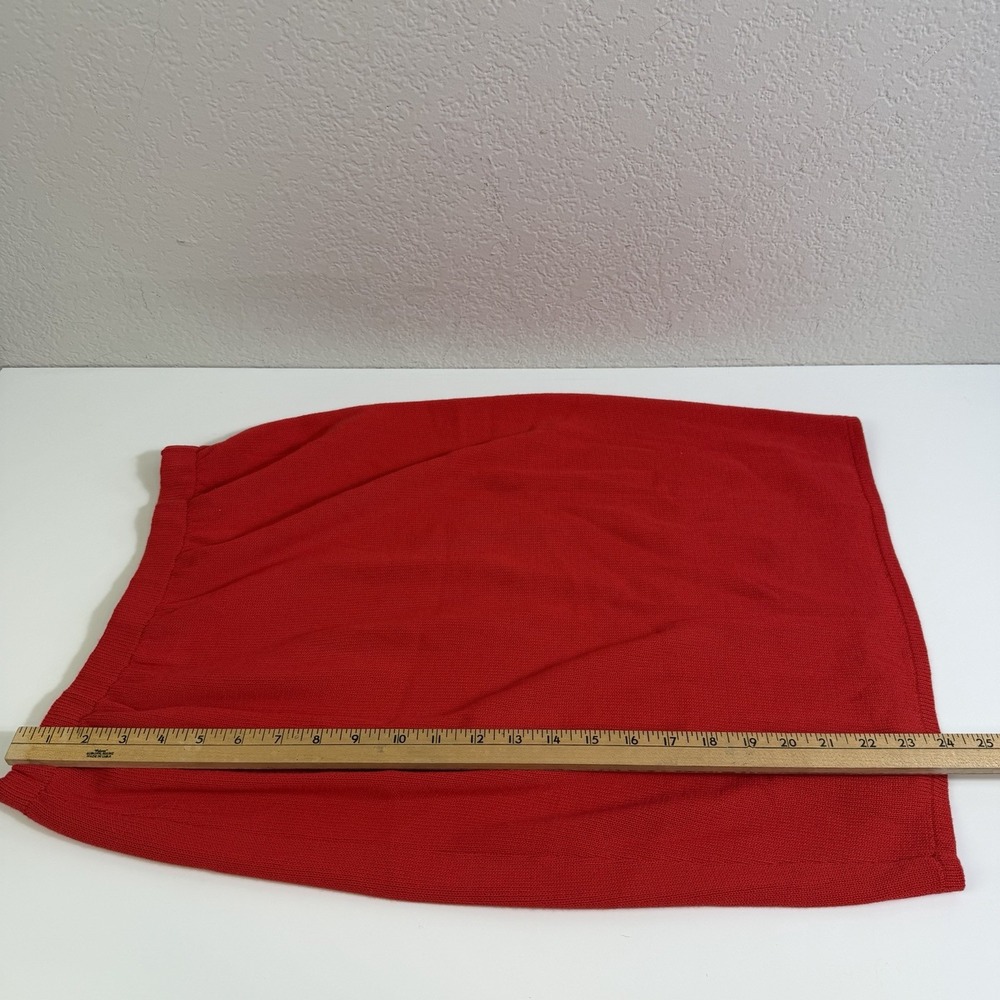 Vintage St. John By Marie Gray Knit Swaer & Skirt Red W/ Gold Accessories Size 8 - Picture 11 of 14